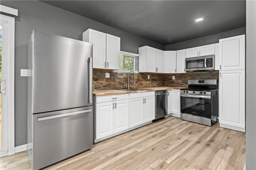 7334 Euclid Avenue — photo 11