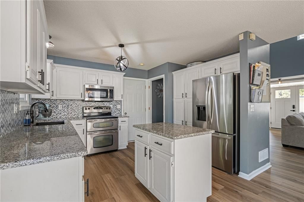 12525 S Lincoln Street — photo 2