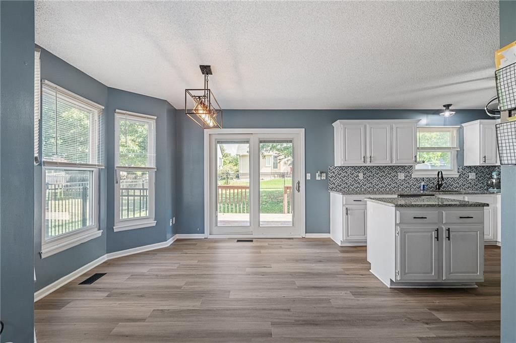 12525 S Lincoln Street — photo 9