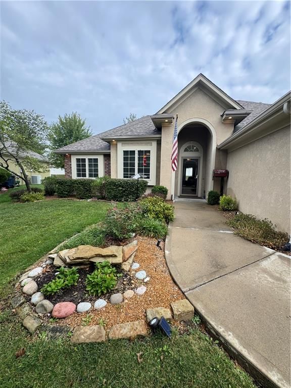 816 NW Cedar Lane — photo 4