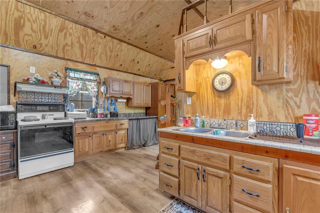 34 Hackberry Drive — photo 3