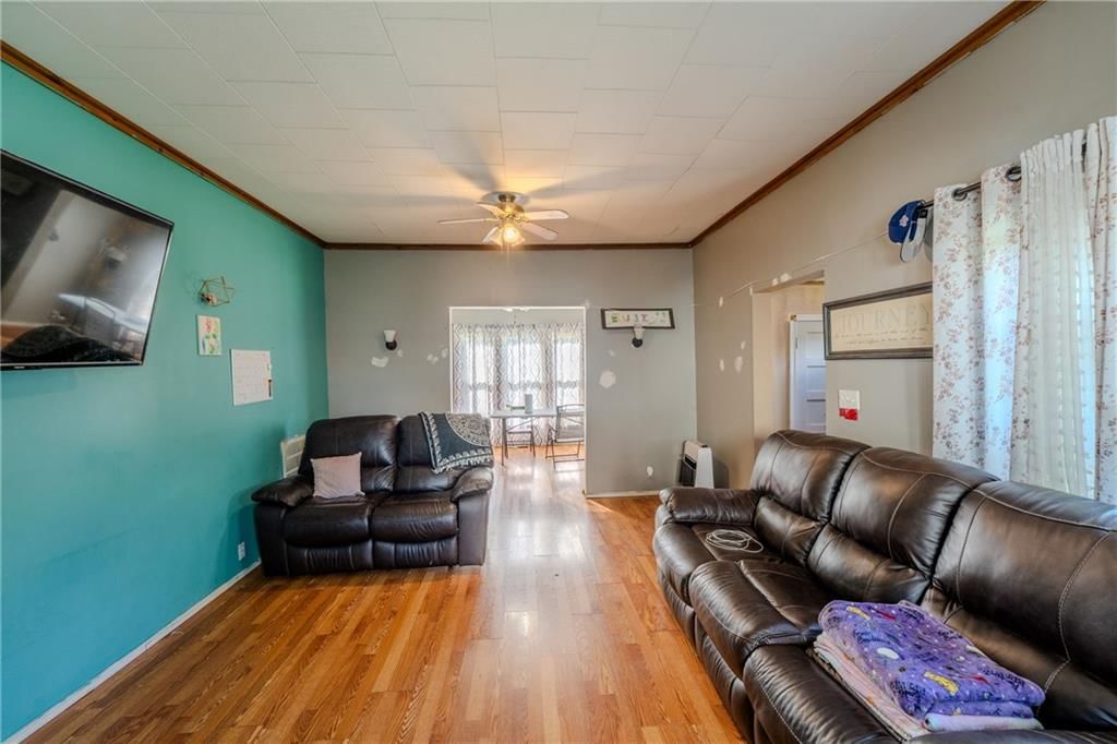 616 Adams Street — photo 5
