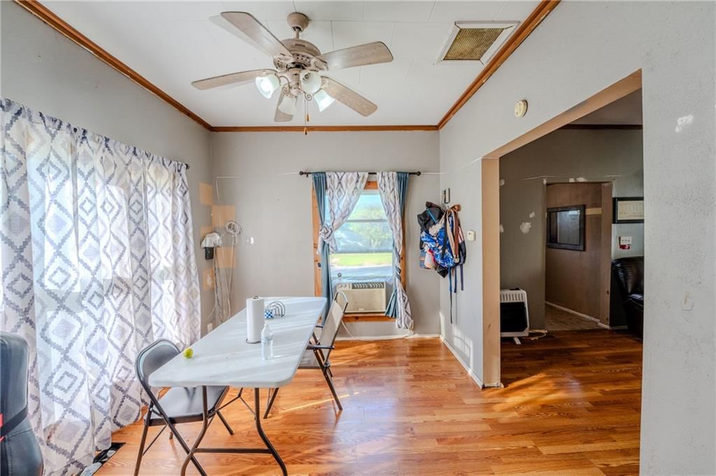 616 Adams Street — photo 6