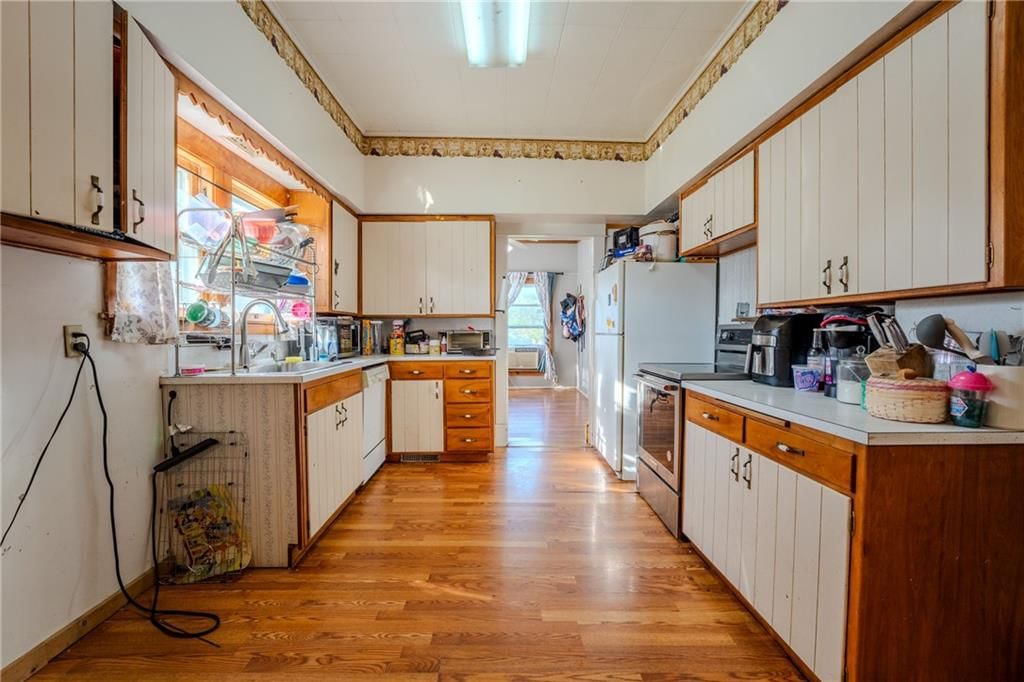 616 Adams Street — photo 8