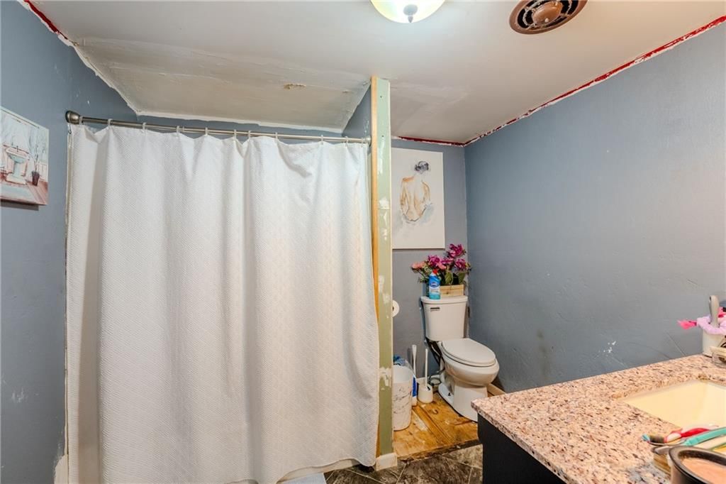 616 Adams Street — photo 11