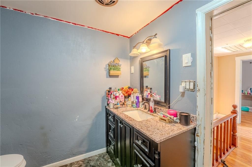 616 Adams Street — photo 12