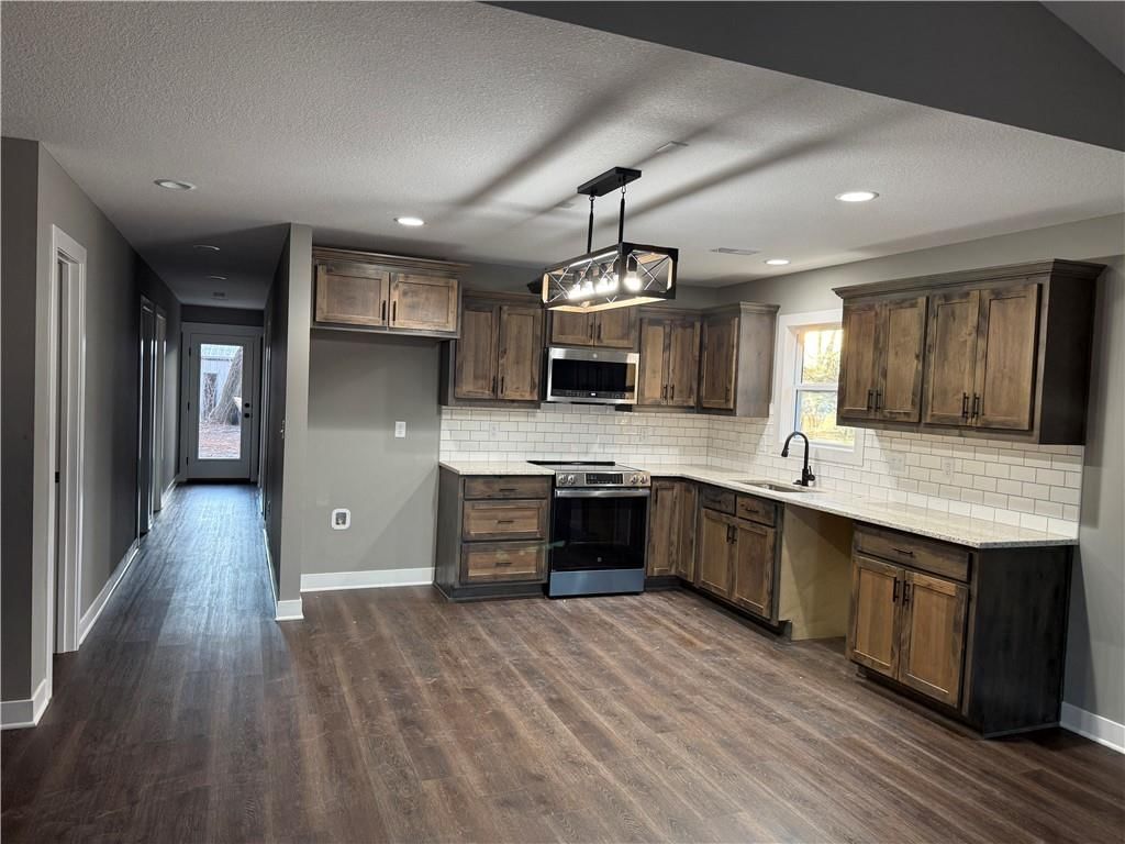 105 W Arctic Street — photo 10