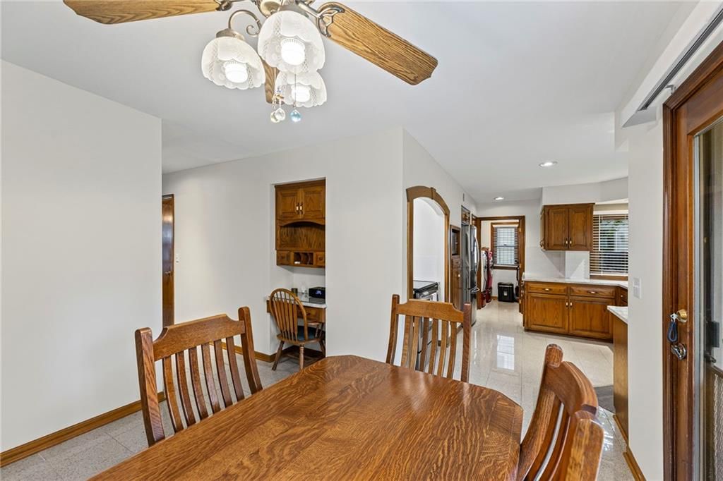 Photo 9 of 43 - 15919 W 136th Terrace