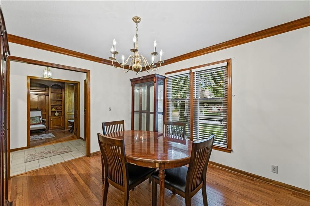Photo 19 of 43 - 15919 W 136th Terrace