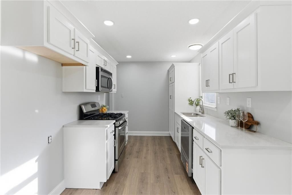 914 Madison Street — photo 12