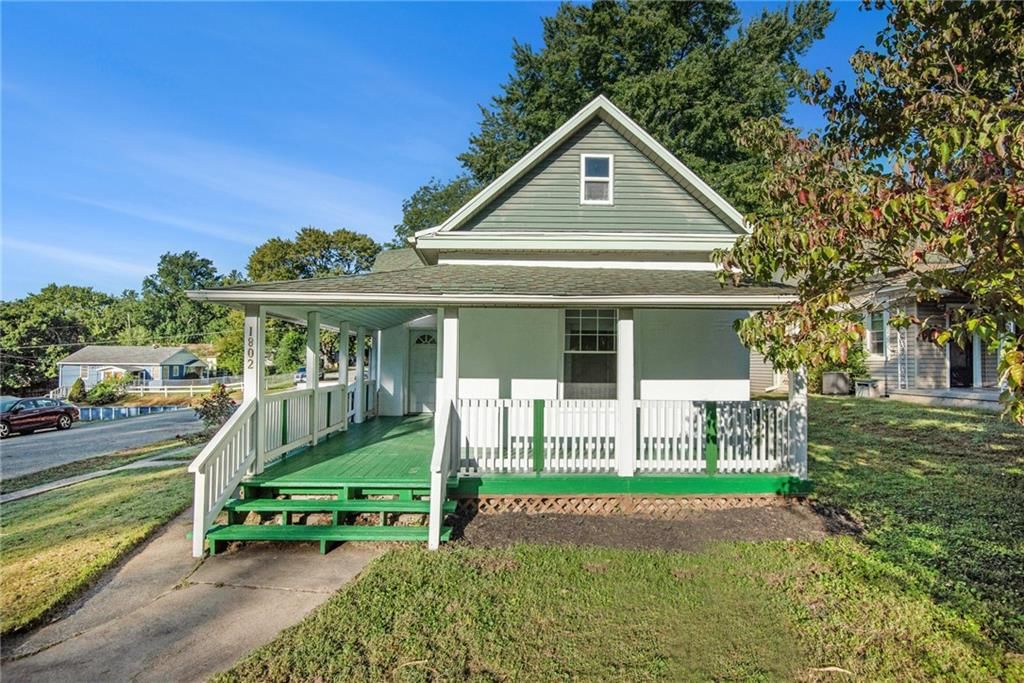 1802 N 22nd Street, St Joseph, MO
