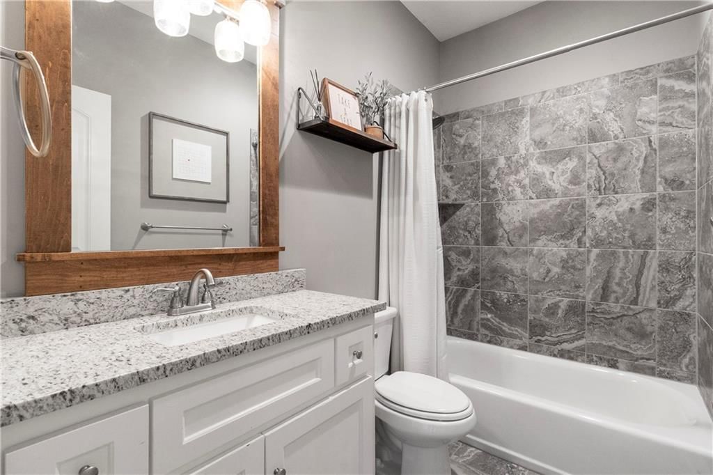 7445 NW Forest Lakes Drive — photo 8