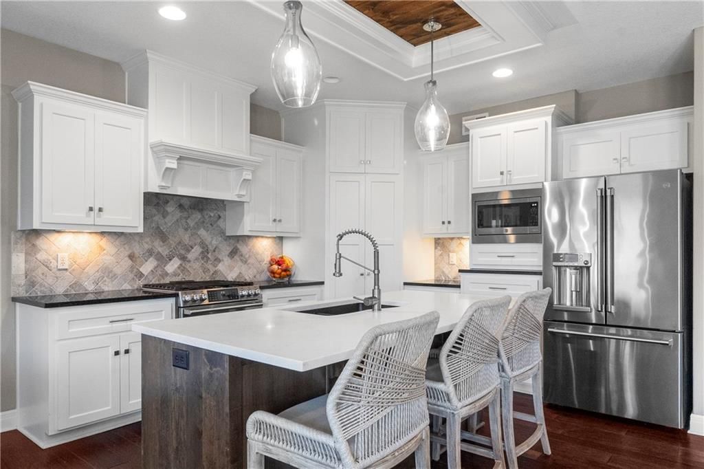 7445 NW Forest Lakes Drive — photo 16