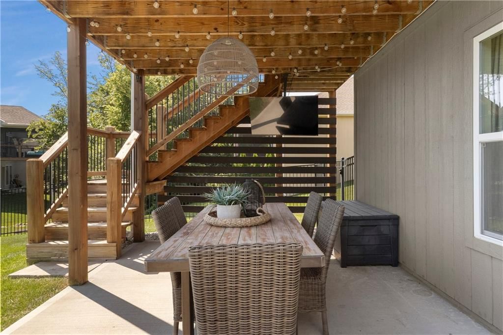 7445 NW Forest Lakes Drive — photo 40