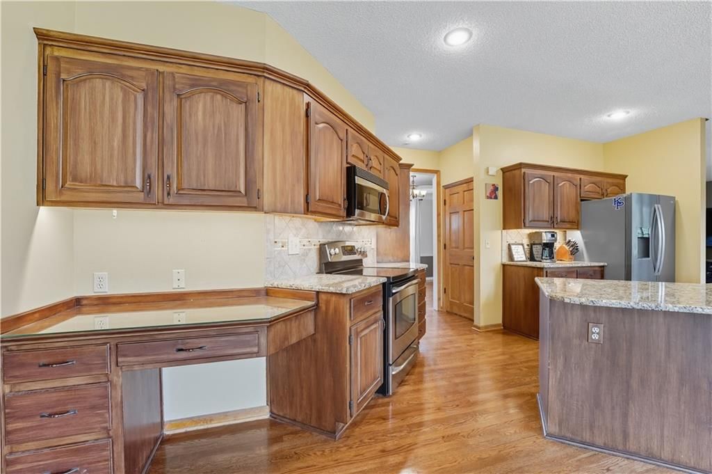 14611 S Acuff Lane — photo 11
