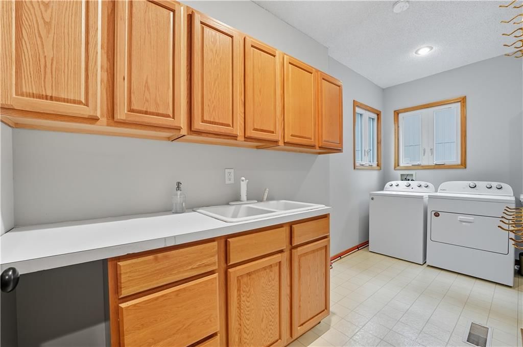 14611 S Acuff Lane — photo 17