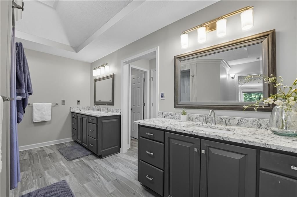 14611 S Acuff Lane — photo 25
