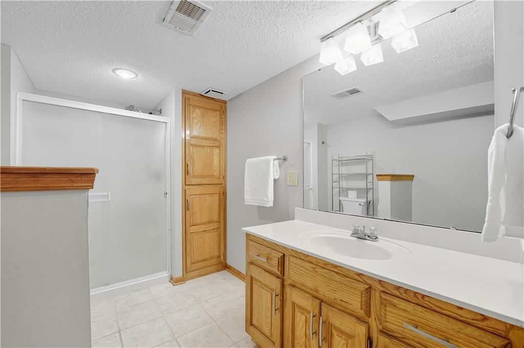 14611 S Acuff Lane — photo 44