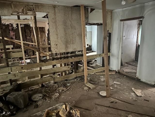 504 E Lee Street — photo 7