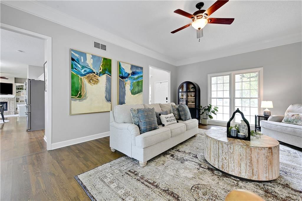 Photo 5 of 38 - 15809 Ash Lane