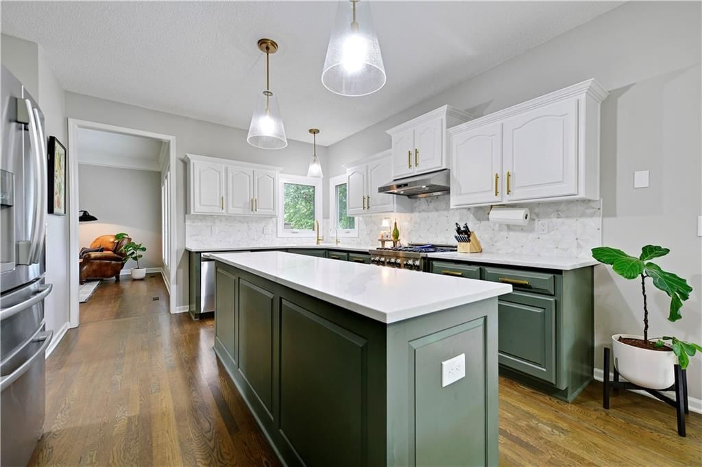 Photo 11 of 38 - 15809 Ash Lane