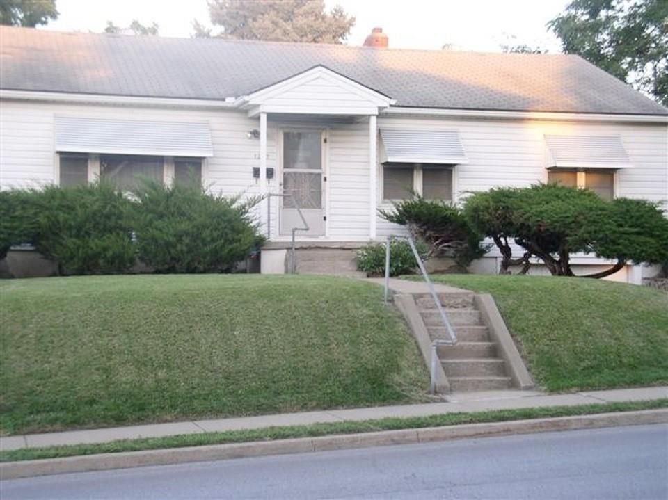 1217 Hardesty Avenue — photo 9