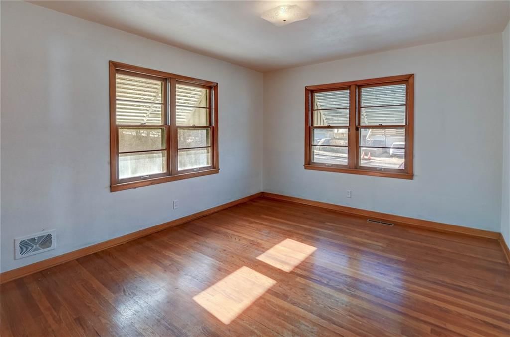 1217 Hardesty Avenue — photo 27