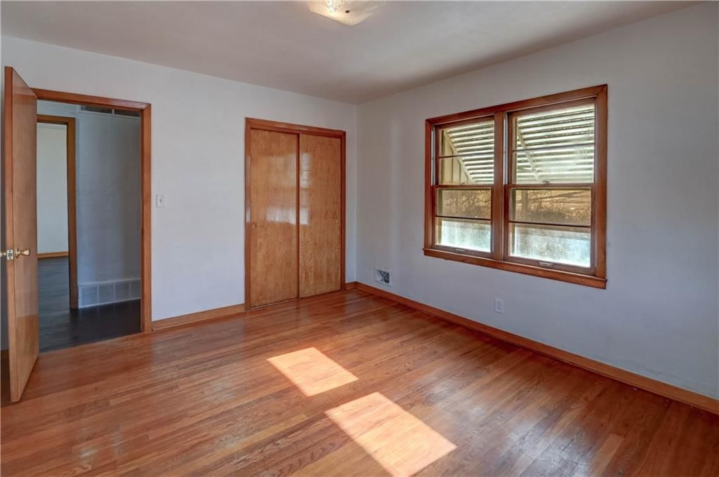 1217 Hardesty Avenue — photo 28