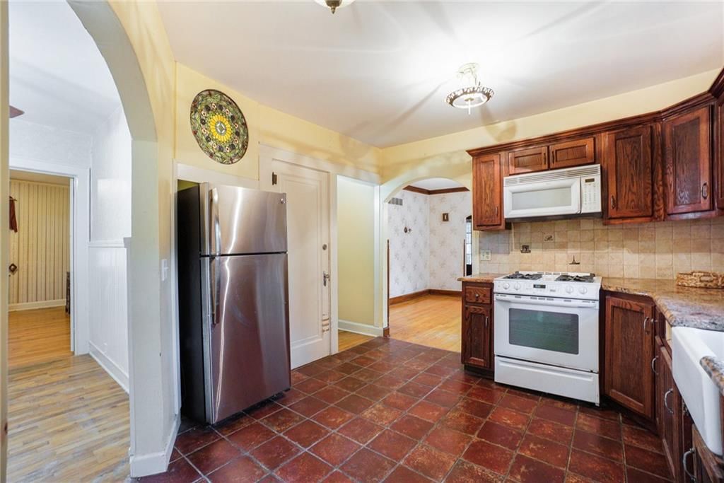 4950 E Blue Ridge Boulevard — photo 17