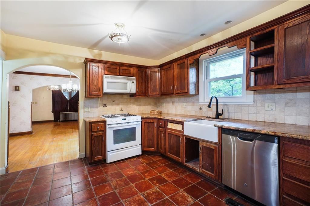 4950 E Blue Ridge Boulevard — photo 18