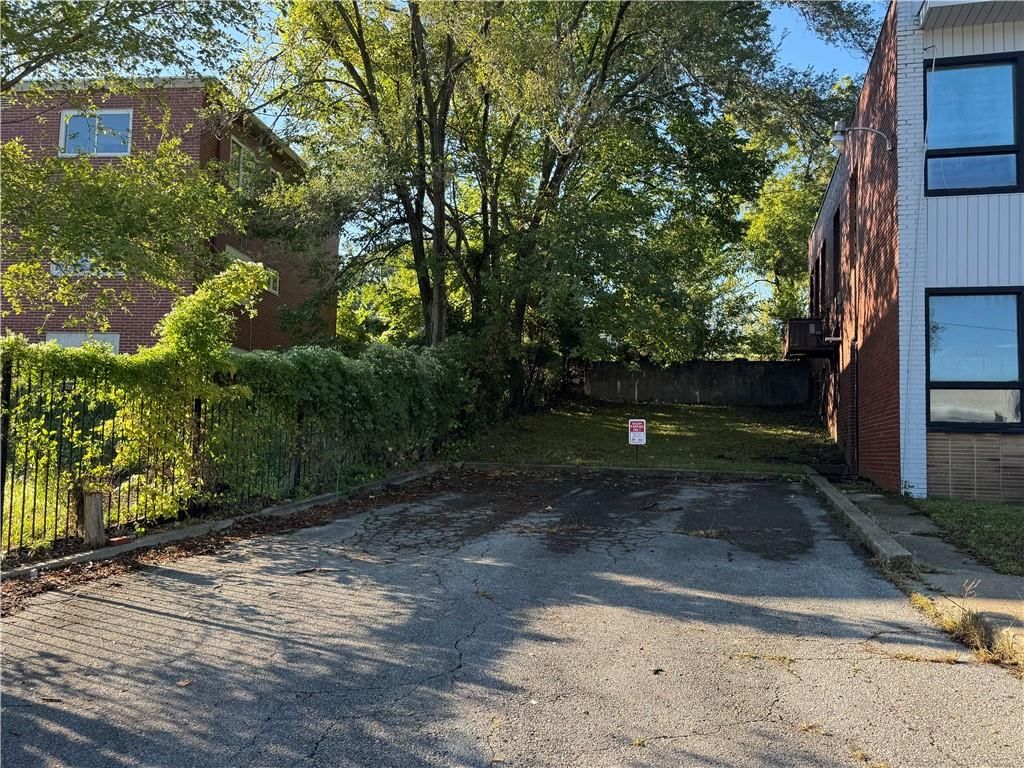 1645 Washington Boulevard — photo 3