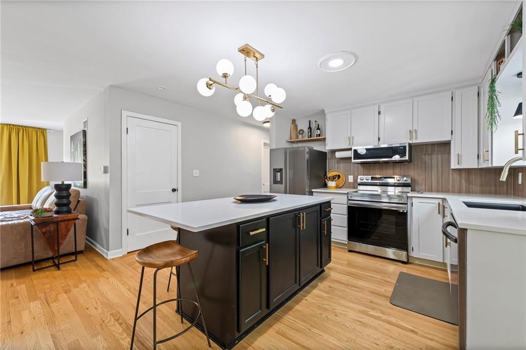 6108 W 62ND Terrace — photo 9