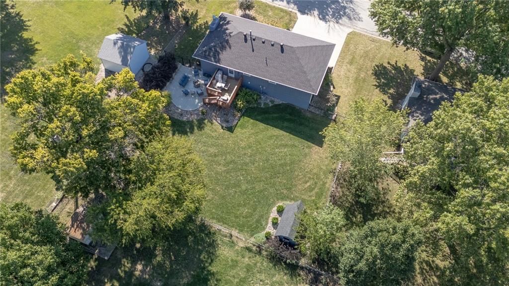 Photo 31 of 34 - 206 Crest Drive