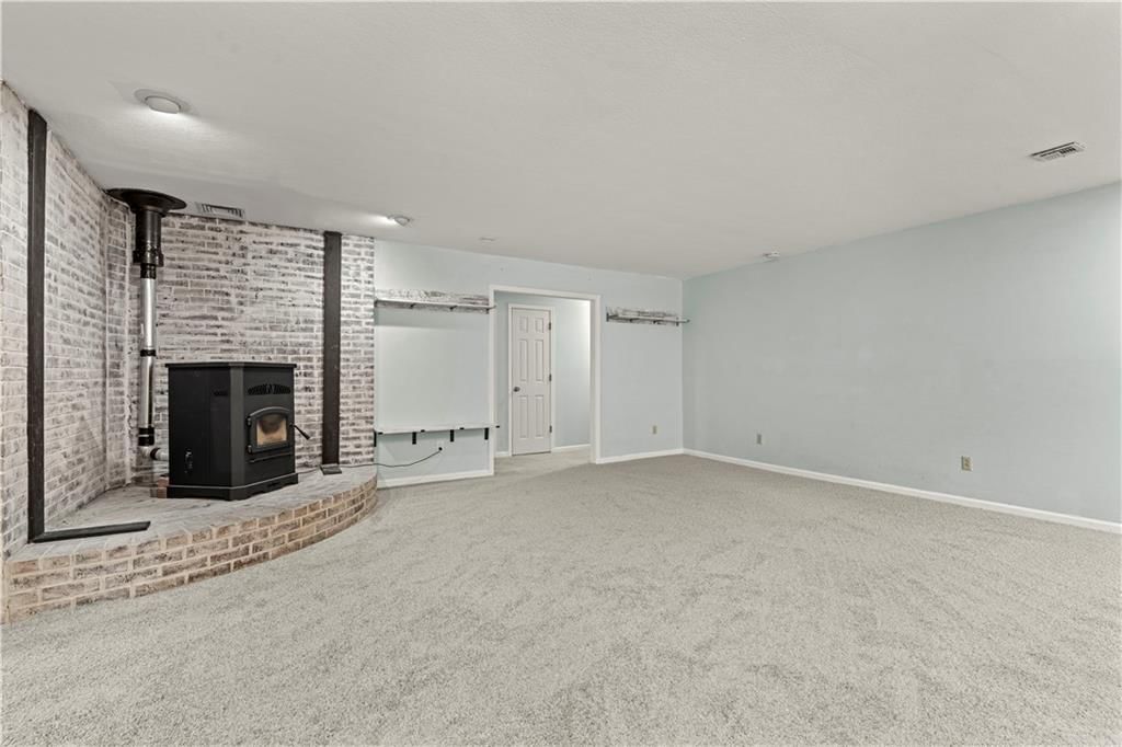 5880 CLARE Road — photo 7