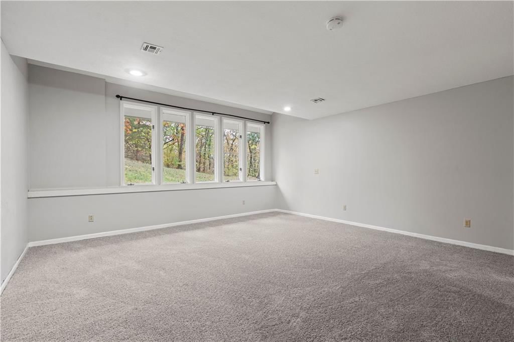 5880 CLARE Road — photo 32