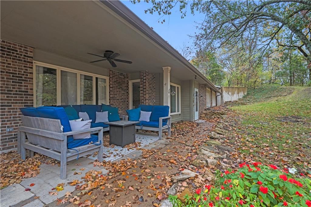 5880 CLARE Road — photo 39