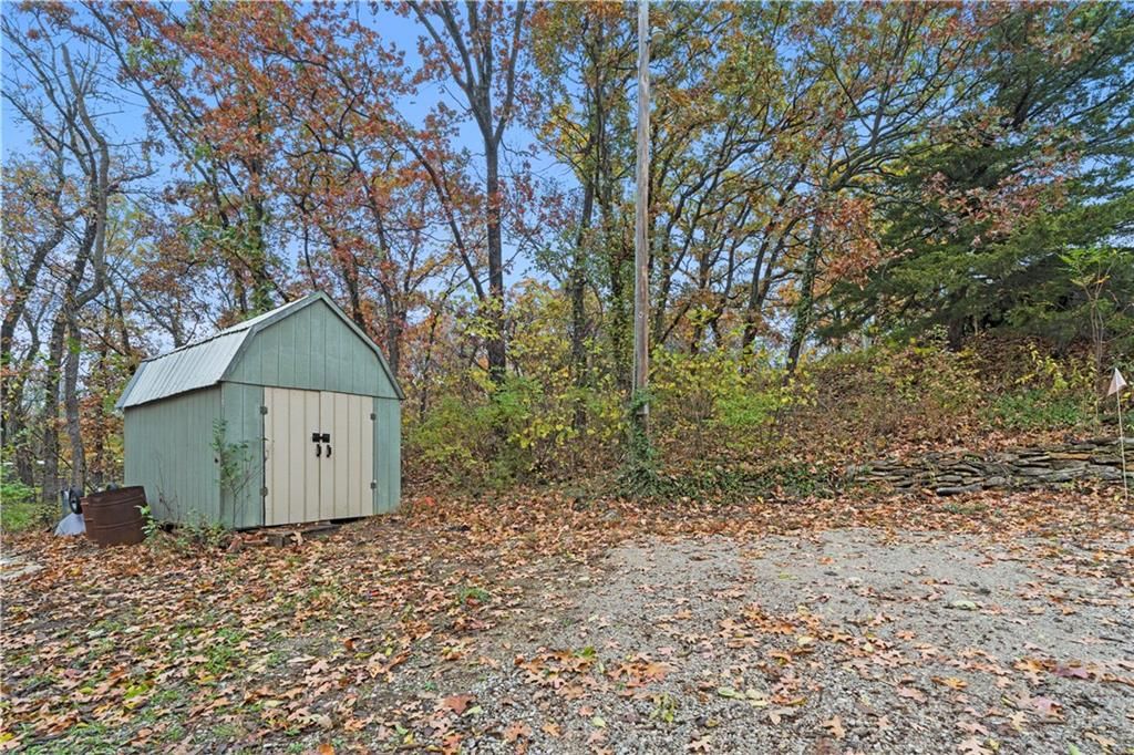 5880 CLARE Road — photo 41
