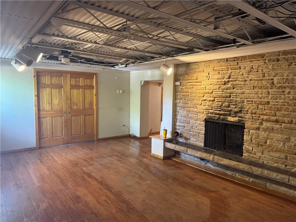 9311 E 9th Street — photo 2