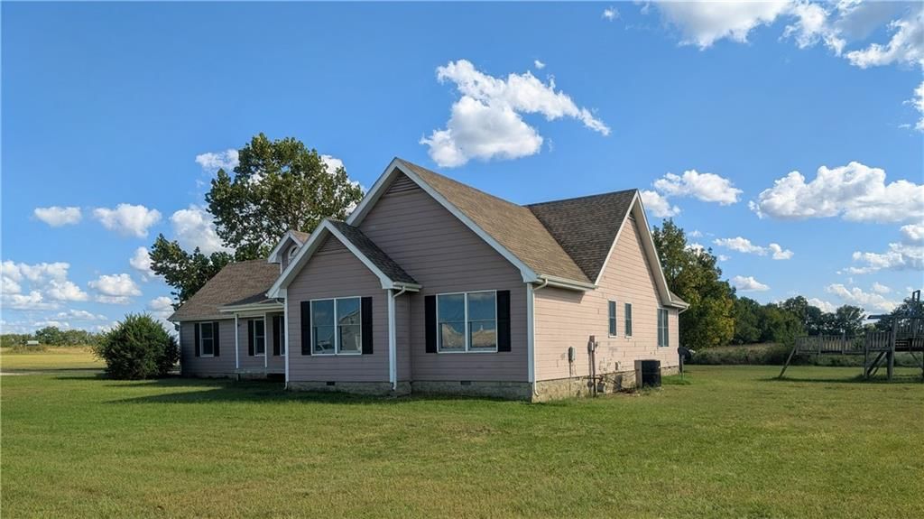 2661 Nebraska Road, LaHarpe, KS