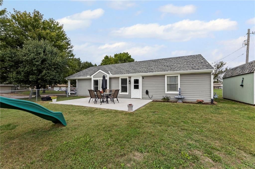 1335 S Olive Street — photo 27
