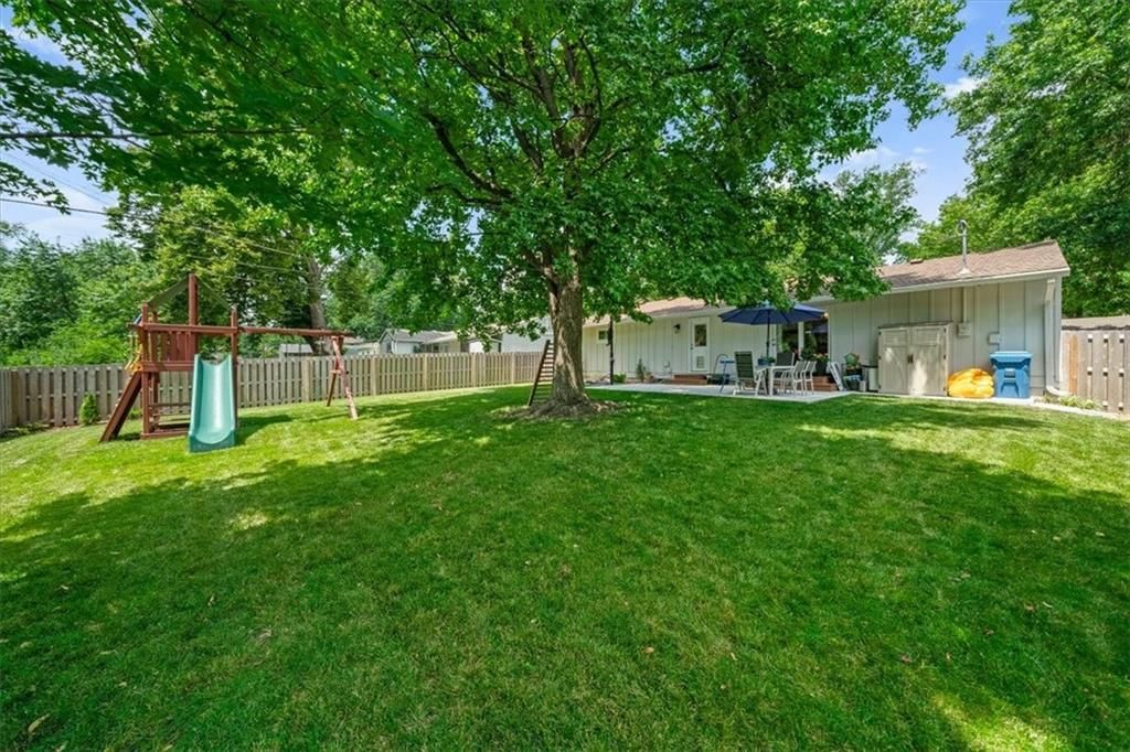 Photo 24 of 25 - 7725 Colonial Drive