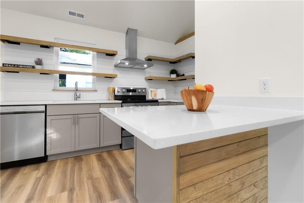 1117 Walnut Avenue — photo 3