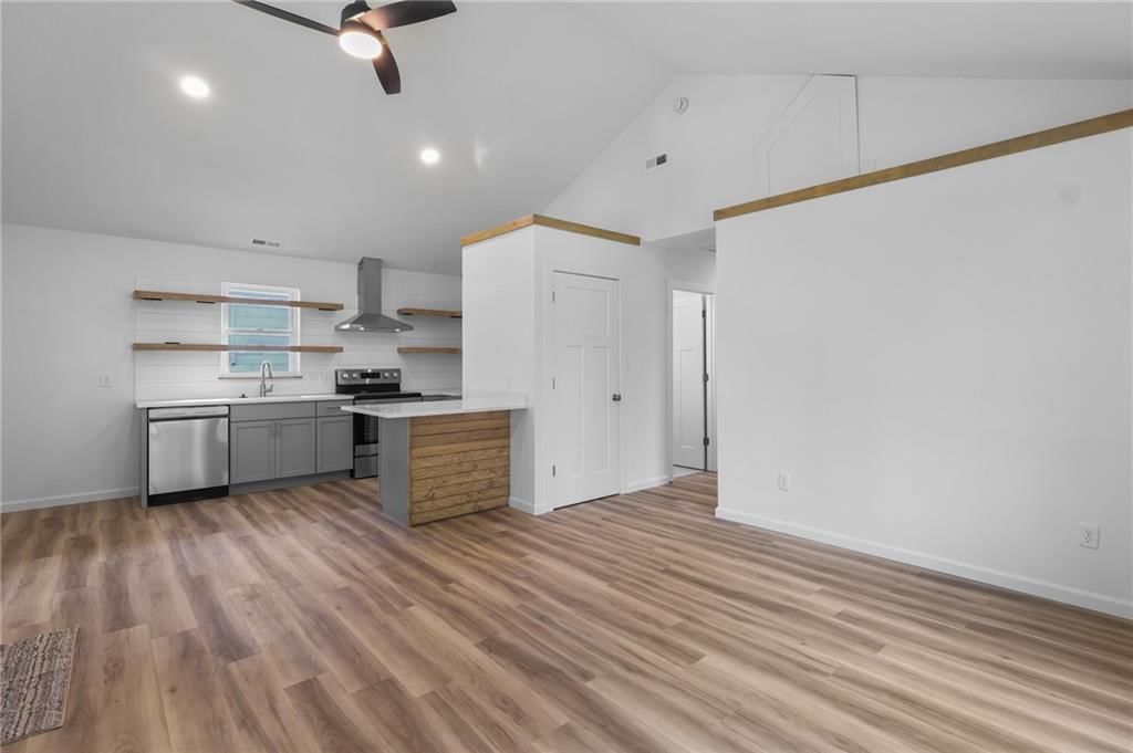 1117 Walnut Avenue — photo 15
