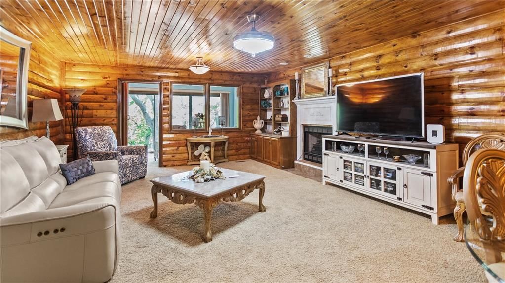 1216 Hampton Drive — photo 33