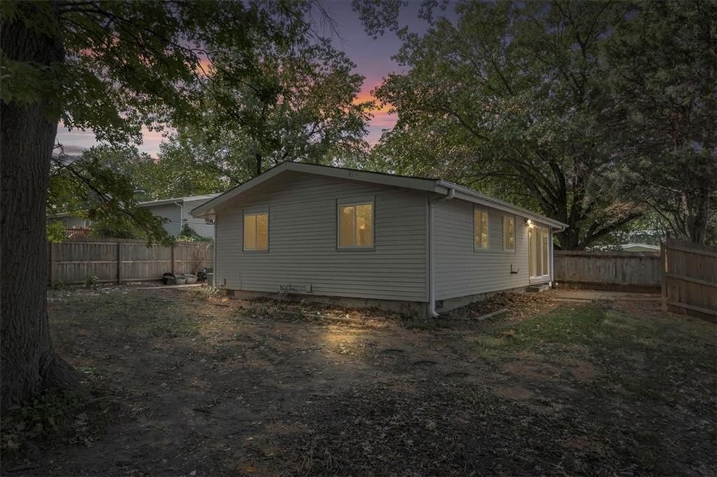 5705 N Woodland Avenue — photo 23