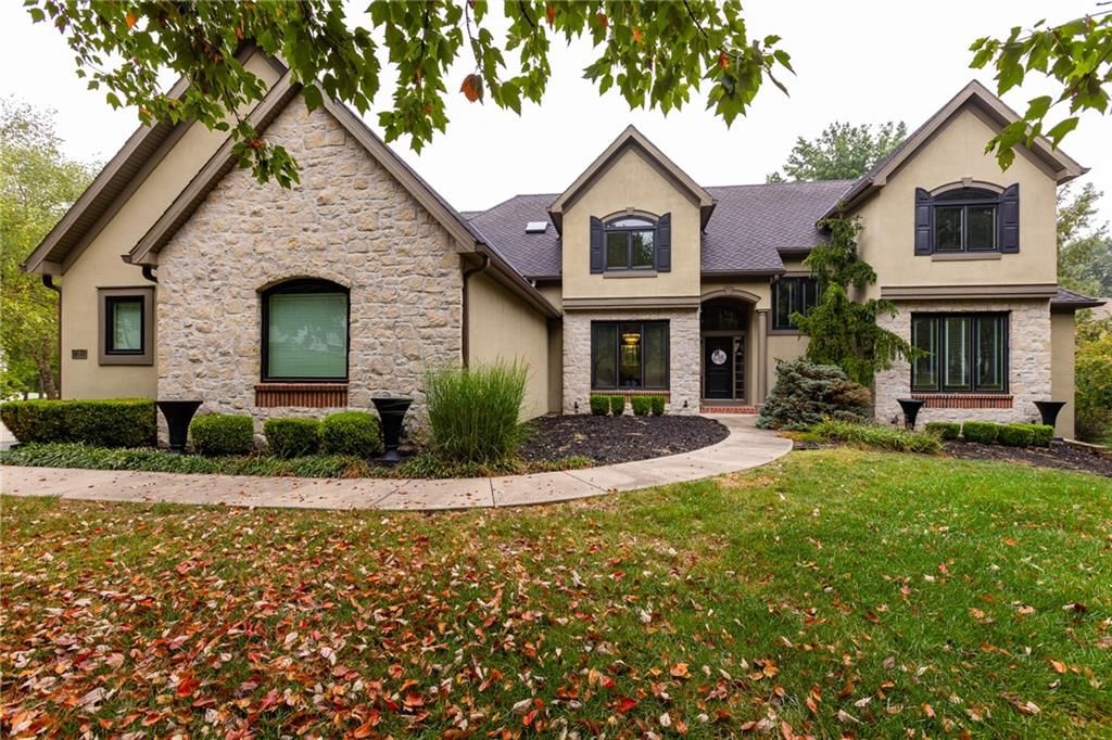 2116 Winding Woods Drive, Liberty, MO