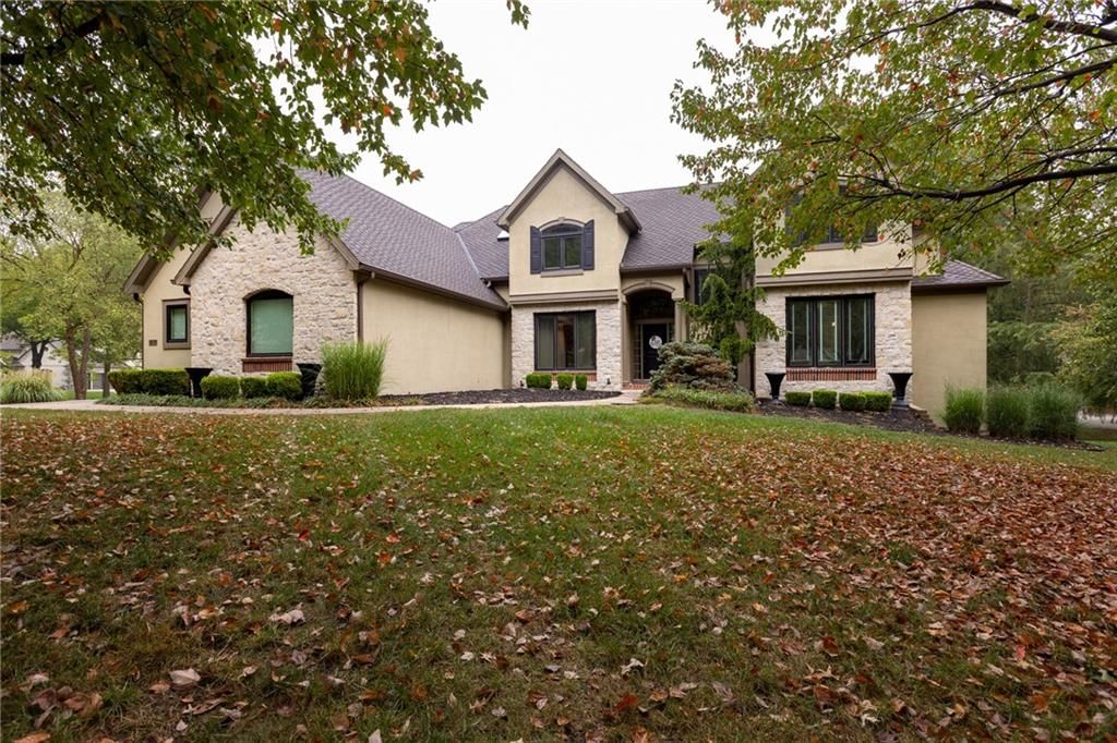 2116 Winding Woods Drive — photo 2