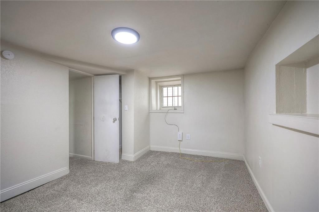 864 ORVILLE Avenue — photo 16