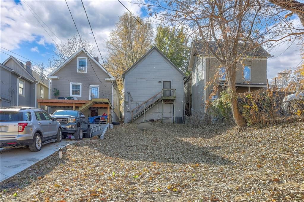 864 ORVILLE Avenue — photo 19