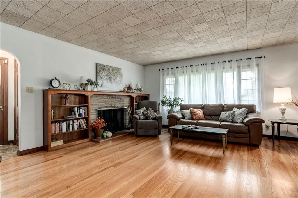 Photo 7 of 36 - 226 N 78th Street